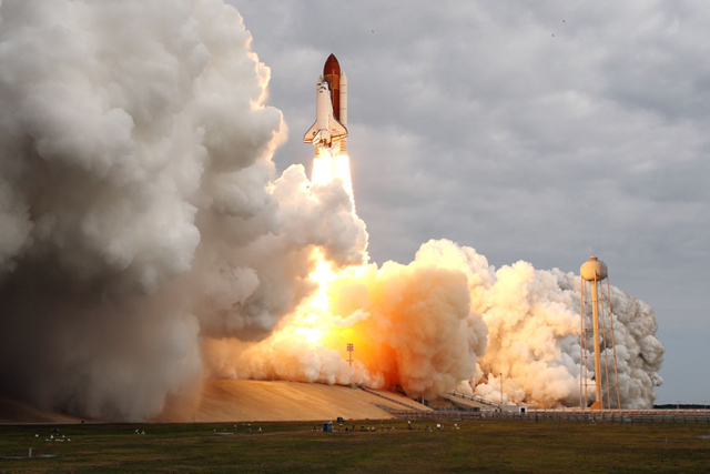 The Last Launch of Space Shuttle Endeavour (Credit: NASA)