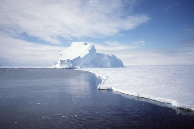 Earth's Shrinking Antarctic Ice Sheet [Credit: Ben Holt Sr. (South Pasadena, CA), GRACE team, DLR, NASA)]