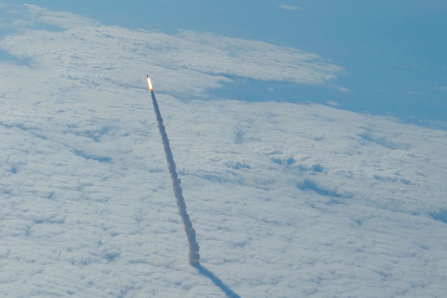 Space Shuttle Rising (Credit: NASA)